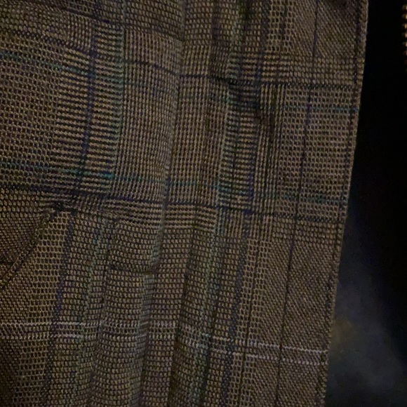 GUESS PLAID PUFFER VEST - Picture 4 of 11